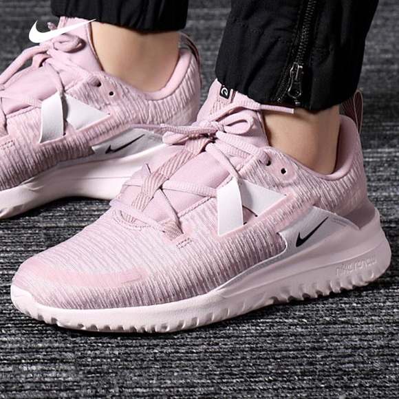 nike running renew arena pink